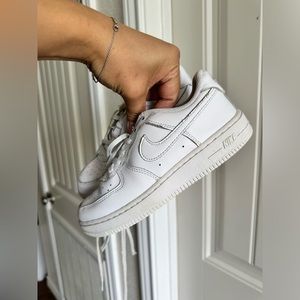 Nike shoes youth 1 1/2